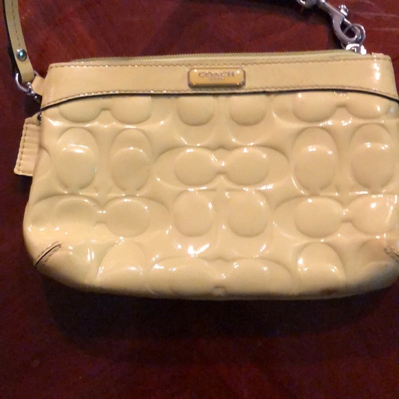 Coach clutch - Picture 1 of 4